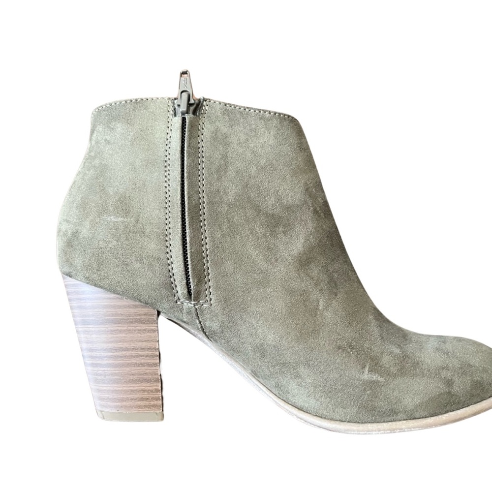 Old Navy Women's Heeled Boots - Sage Suede